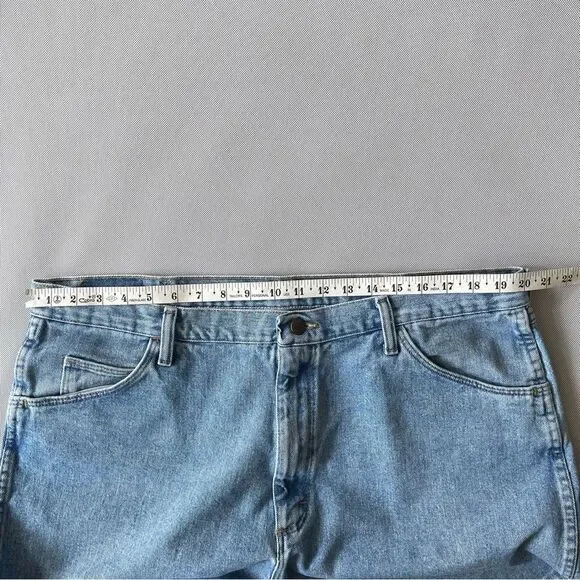 Wrangler Light Wash Denim Dad Jorts Jean Shorts Men’s Size 40 Waist - Picture 5 of 7
